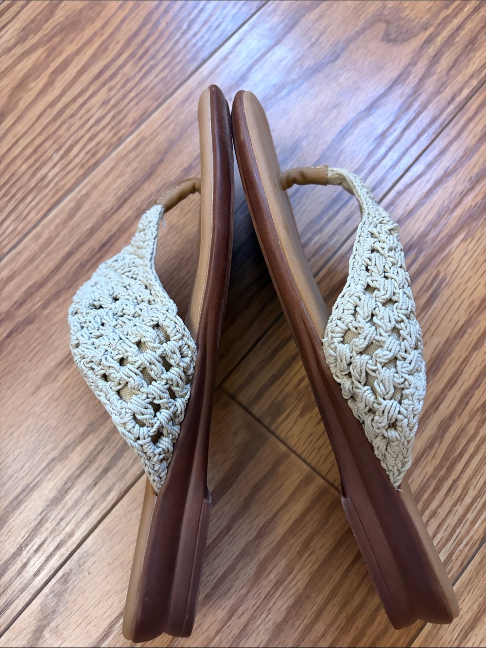 Tommy Bahama Women's Crochet Thong Sandals in Cream/Tan - Picture 4 of 7